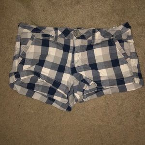 Blue gray and white checkered Aeropostale shorts